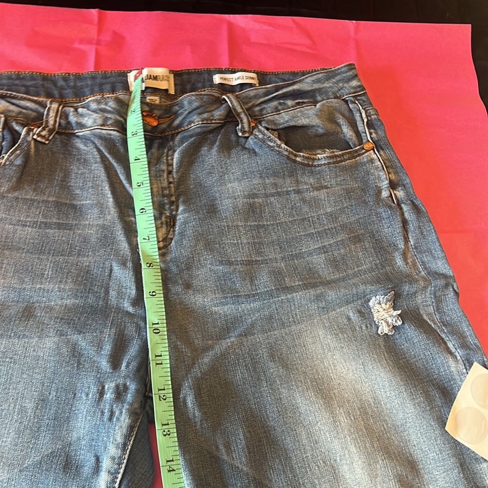 William Rast jeans - Picture 7 of 7